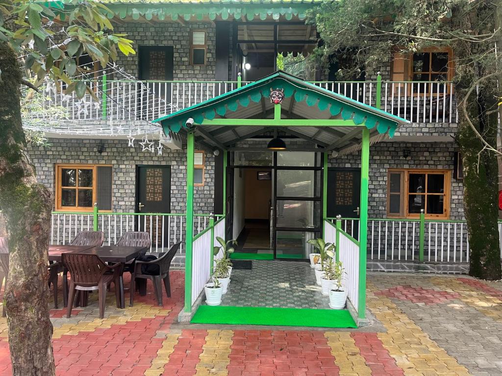 Cedar Woods Resort
